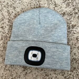 Night Scout Men's Night LED Rechargeable Beanie Gray
